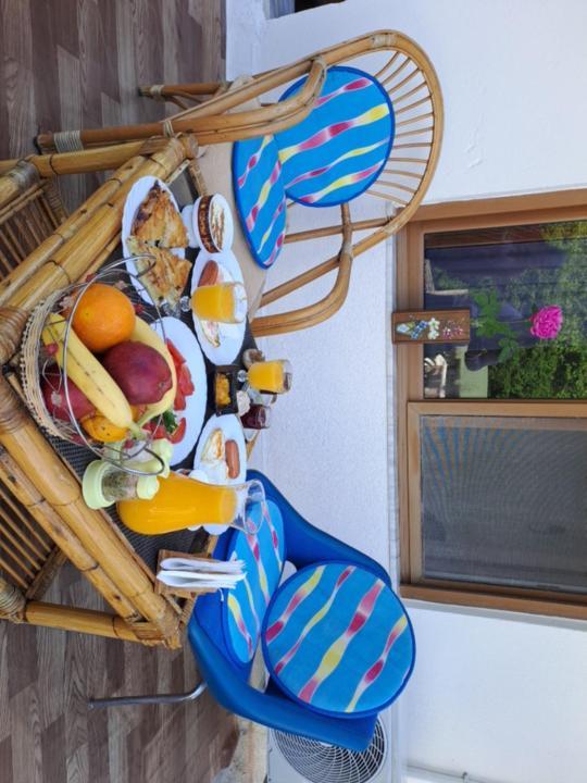 Manga Guesthouse Gjirokastër Dış mekan fotoğraf